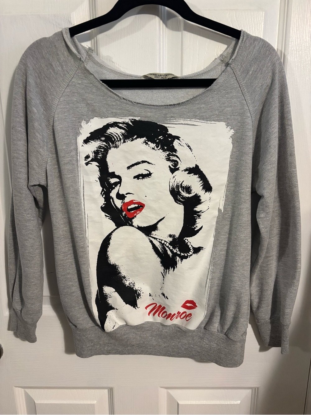😍American Vintage Lightweight Graphic “Monroe” gray sweatshirt Size small